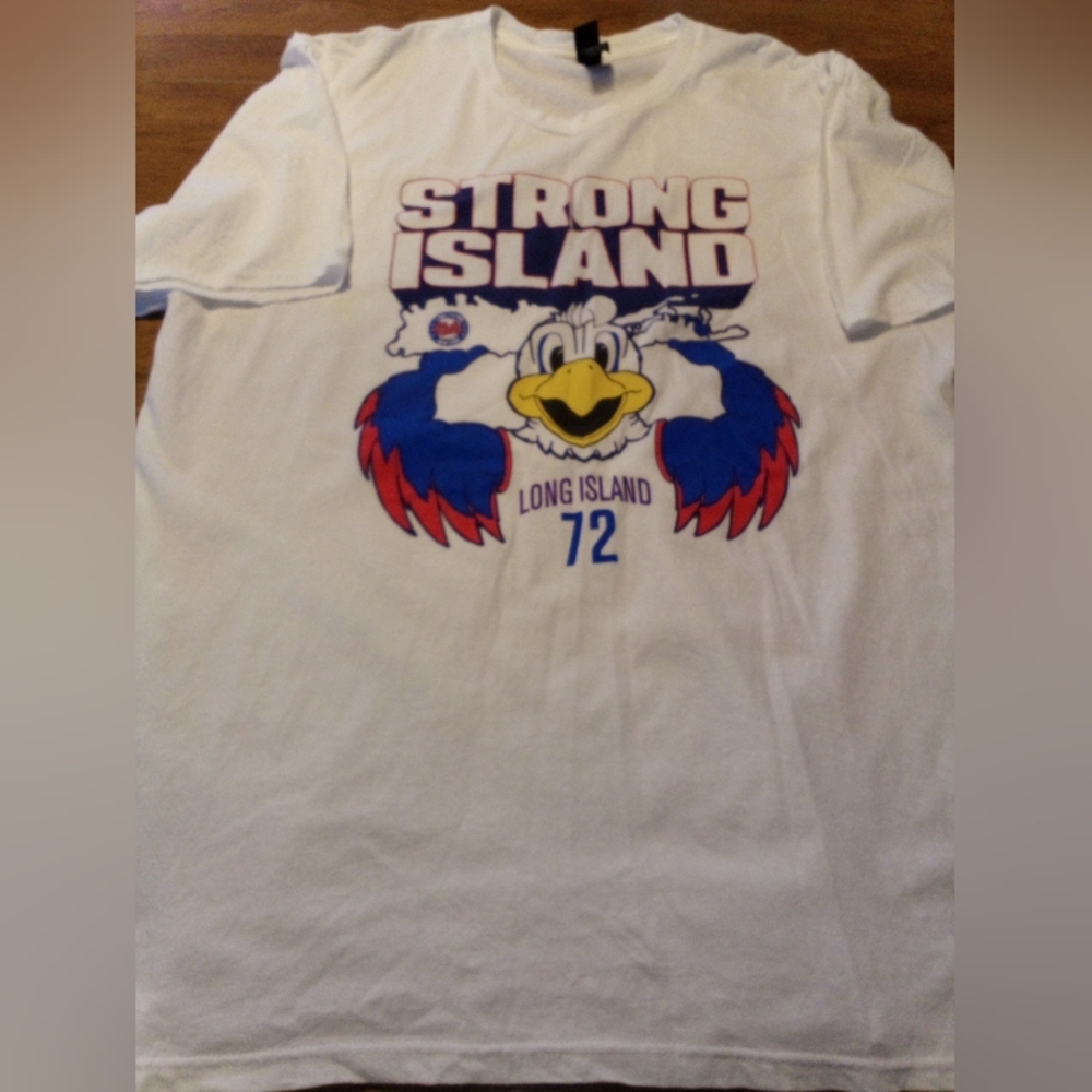Long Island Nets Strong Island 72 White XL T-Shirt